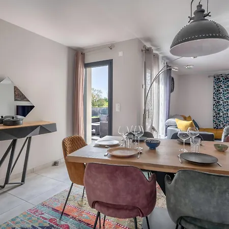 Maison Familiale Avec Jacuzzi A * بورنيك