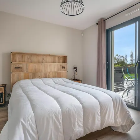 Maison Familiale Avec Jacuzzi A بيت للعطل بورنيك