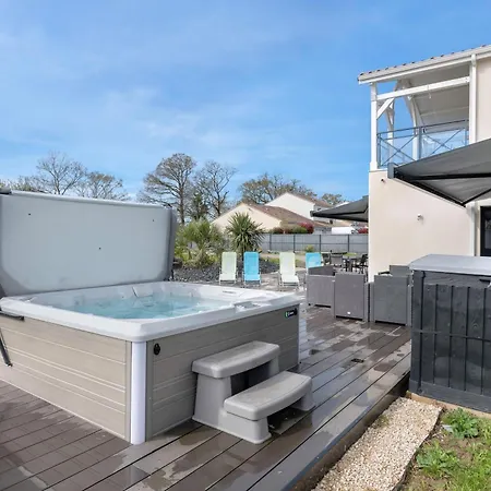 Maison Familiale Avec Jacuzzi A