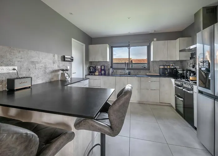 Maison Familiale Avec Jacuzzi A 別荘 *