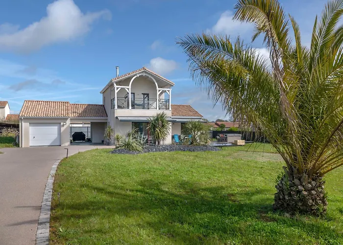 Maison Familiale Avec Jacuzzi A 別荘